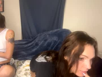 Mamakinchen24 Chaturbate stream image from December 19, 2024