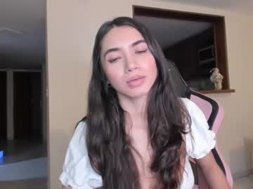 Venussvegaa Chaturbate stream image from December 19, 2024