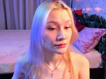 Annanolan Chaturbate stream image from December 19, 2024