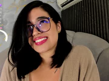 Ashleygrahamx Chaturbate stream image from December 19, 2024