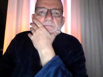 Beardman916444 Chaturbate stream image from December 19, 2024