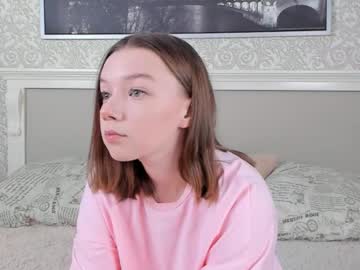 Beatrixfrake Chaturbate stream image from December 19, 2024
