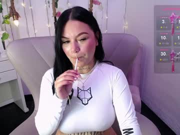 Carolmooore Chaturbate stream image from December 19, 2024