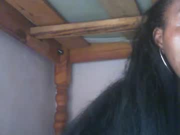 Couleur_Vanille Chaturbate stream image from December 19, 2024