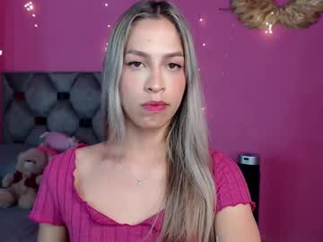 Dione_Sexyy Chaturbate stream image from December 19, 2024