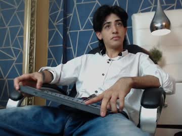 Johanmartony Chaturbate stream image from December 19, 2024