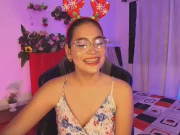 Lillyfox18 stream image from December 19, 2024