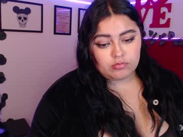 Moonsunflower Chaturbate stream image from December 19, 2024