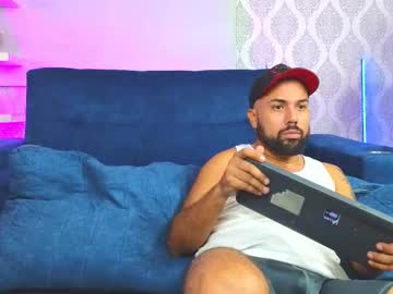 Sexcouple2030 Chaturbate stream image from December 19, 2024
