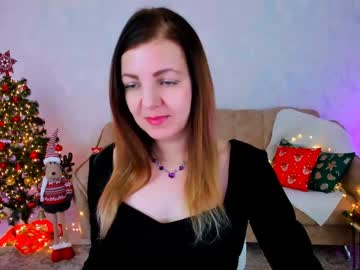 Youruniversee Chaturbate stream image from December 19, 2024