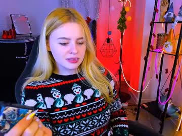 Alaskamiass Chaturbate stream image from December 19, 2024
