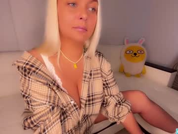 Anna_Bali Chaturbate stream image from December 19, 2024