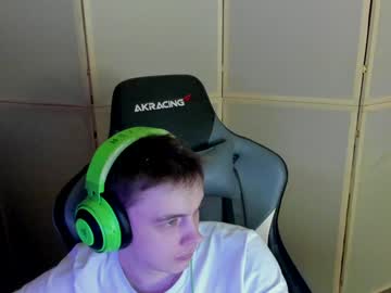 Aron_Neall Chaturbate stream image from December 19, 2024