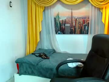 Bosshunteer Chaturbate stream image from December 19, 2024
