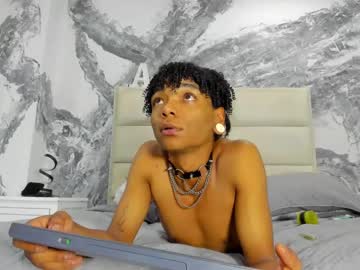 Erickhoffman_ Chaturbate stream image from December 19, 2024