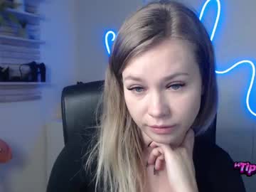 Holly_Bb95 Chaturbate stream image from December 19, 2024