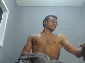 Ian_Tuner Chaturbate stream image from December 19, 2024