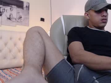 Jheidertwink Chaturbate stream image from December 19, 2024