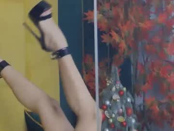 Juliaharveyy Chaturbate stream image from December 19, 2024