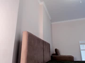 Layla_Rayy Chaturbate stream image from December 19, 2024