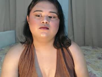 Lovelypinaychubsx Chaturbate stream image from December 19, 2024