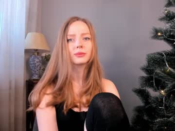 Monabride Chaturbate stream image from December 19, 2024