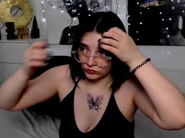 Noreenkay Chaturbate stream image from December 19, 2024