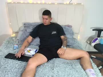 _Robertobaggio Chaturbate stream image from December 19, 2024