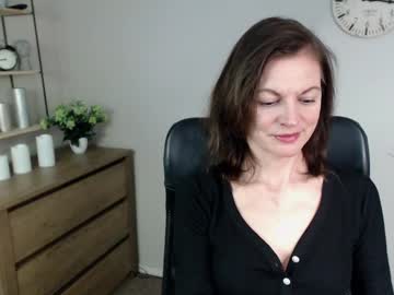 Vivian_Dream Chaturbate stream image from December 19, 2024