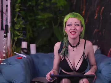 Alannablue Chaturbate stream image from December 19, 2024
