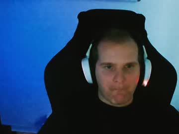 Croissant911 Chaturbate stream image from December 19, 2024