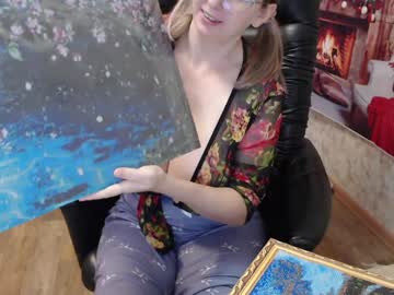 Helen_Bee Chaturbate stream image from December 19, 2024