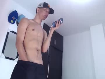 Hot_Latinboys2 Chaturbate stream image from December 19, 2024