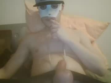Iluvhottenns Chaturbate stream image from December 19, 2024
