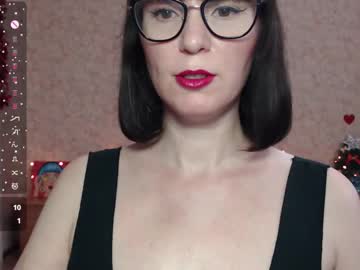 Irenlarasani Chaturbate stream image from December 19, 2024