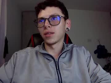 Vicent_Brais Chaturbate stream image from December 19, 2024