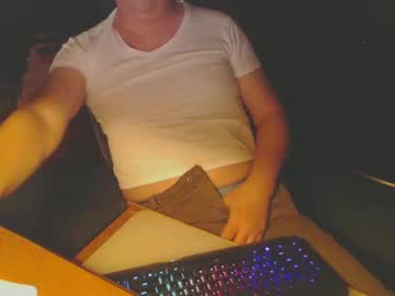 Wannawatch101101 Chaturbate stream image from December 19, 2024
