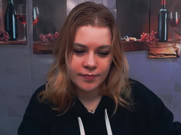 Alisiakiss_ Chaturbate stream image from December 19, 2024