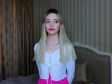 Aquamarine_Girl Chaturbate stream image from December 19, 2024