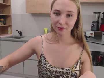 Foxy0990 Chaturbate stream image from December 19, 2024