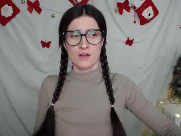 Lauradre_ Chaturbate stream image from December 19, 2024