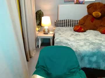 Louie_Sexy Chaturbate stream image from December 19, 2024