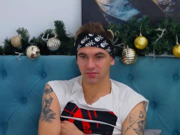Pierce_Rou Chaturbate stream image from December 19, 2024