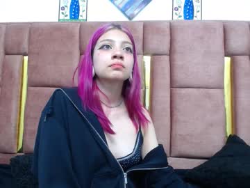 Sarai_Petite_ Chaturbate stream image from December 19, 2024