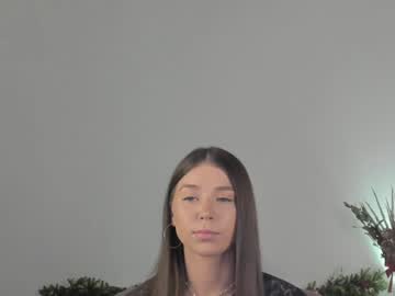 Violetta_Finch Chaturbate stream image from December 19, 2024