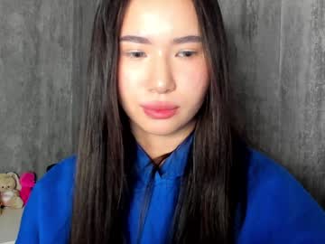 Amina_Artin Chaturbate stream image from December 19, 2024