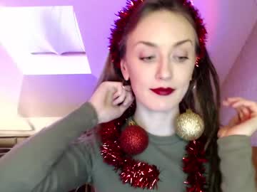 Dalia_Peach Chaturbate stream image from December 19, 2024