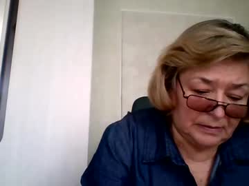 Flowerlover8 Chaturbate stream image from December 19, 2024