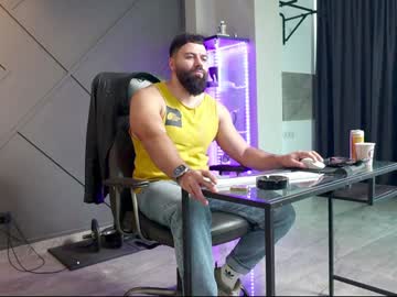 Glennmasters Chaturbate stream image from December 19, 2024