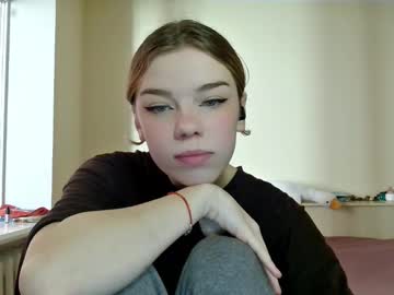 Lunaastar_ Chaturbate stream image from December 19, 2024